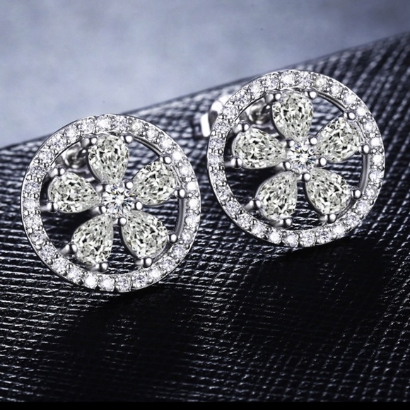 zdazzled Jewelry - CZ Crystals Stud Silver Earrings New